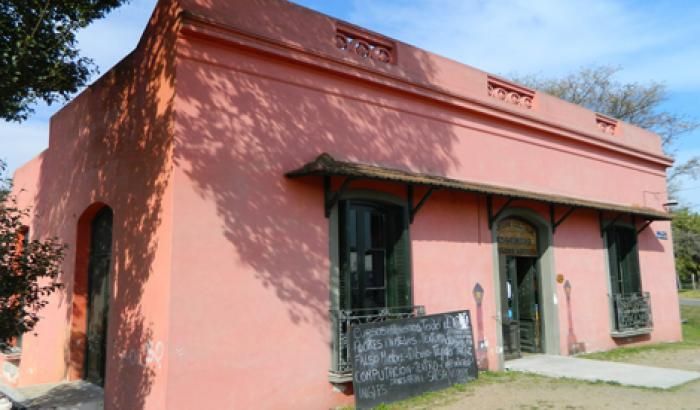 Feria en Casona de Abayubá