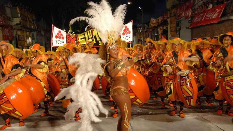 el desfile de llamadas 2022 se realizará por las inmediaciones del teatro de Verano Ramón Collazo