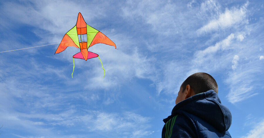 Remontando cometas em el Parque lineal Watt