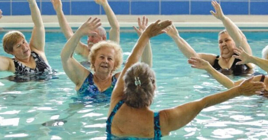 Inscripciones abiertas para el programa de hidrogimnasia para personas mayores