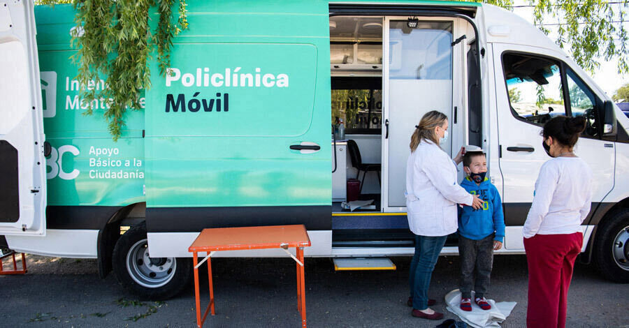 Móvil Odontológico en el Teatro de Verano de Colón