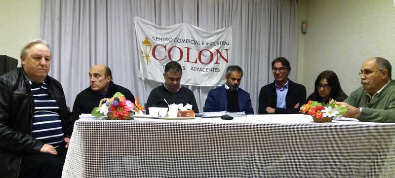 reunion centro comerciantes y daniel martinez