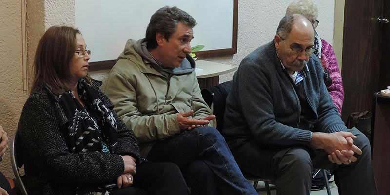 Autoridades municipales en reunion sobre corredor garzon