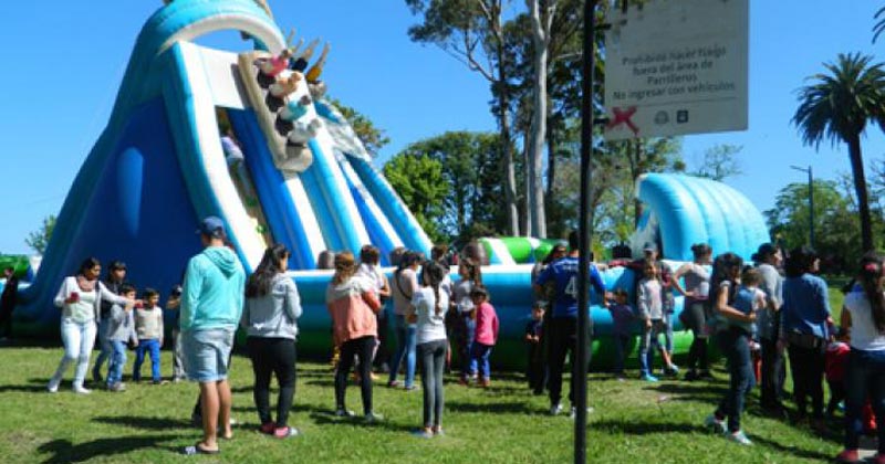 inflables giganytes y zumba