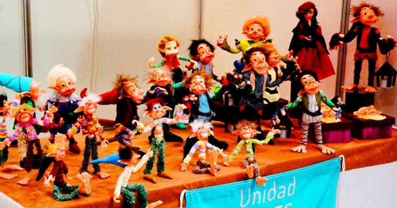 feria artesanal en la intendencia